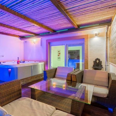 Alena Luxury Apartment With Jacuzzi Split Dış mekan fotoğraf