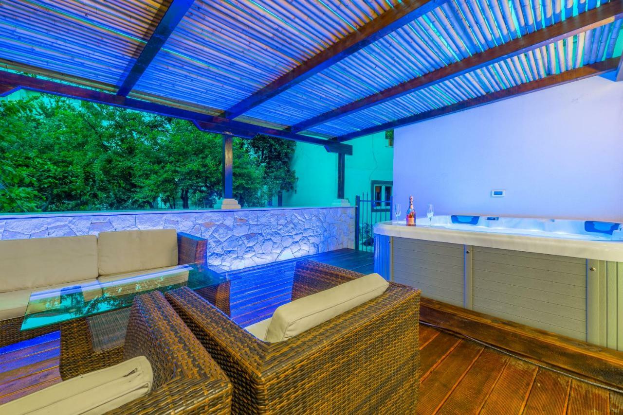 Alena Luxury Apartment With Jacuzzi Split Dış mekan fotoğraf