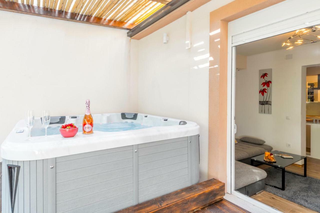 Alena Luxury Apartment With Jacuzzi Split Dış mekan fotoğraf